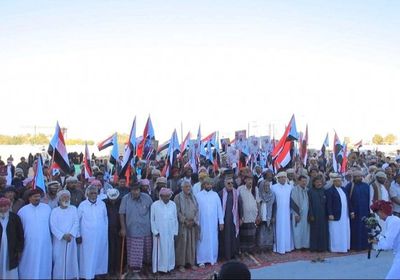 توافد أبناء حات إلى اعتصام المهرة دعما لمطالب شعب الجنوب