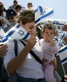 إسرائيل تحث اليهود بالدول الغربية للعودة إلى الديار