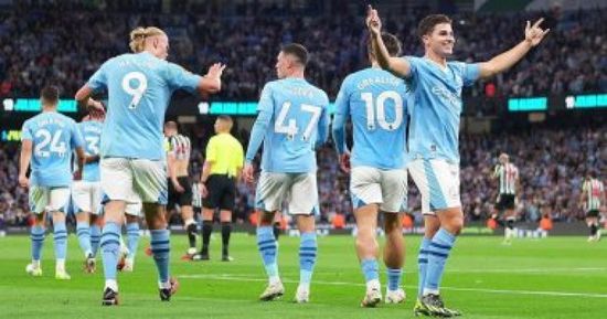 جوارديولا يطالب لاعبي مانشستر سيتي بالاعتدال في عشاء عيد الميلاد