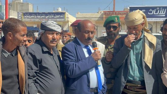 وفد من مكتب الصحة بشبوة يصل لمخيم اعتصام عتق