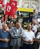 سجناء سياسيون في تونس يبدأون إضرابًا عن الطعام