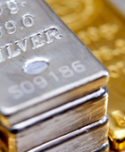 الذهب والفضة يحلقان لمستويات قياسية غير مسبوقة