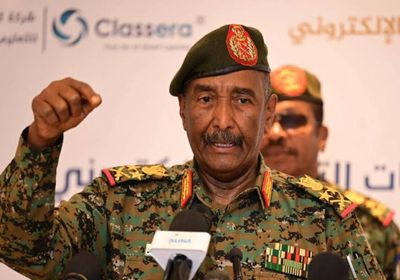 بعد العودة للخرطوم.. البرهان يتفقد جهوزية الوزارات 