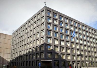 المركزي السويدي يبقي الفائدة عند 1.75% ويحذر من مخاطر خارجية