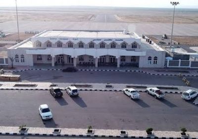 رفض إغلاق مطار سقطرى.. حصار جوي يعزل سكان الأرخبيل