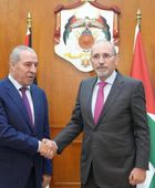 وزير الخارجية الأردني يلتقي نائب الرئيس الفلسطيني حسين الشيخ