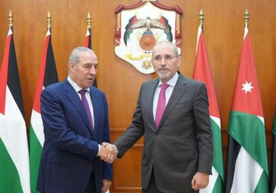 وزير الخارجية الأردني يلتقي نائب الرئيس الفلسطيني حسين الشيخ