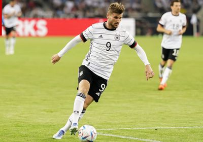 مصرع لاعب كرة قدم ألماني سقط من عربة تلفريك