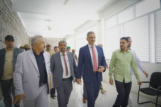 لملس يتفقد سير أعمال تأهيل مكتب التعليم الفني بالعاصمة عدن