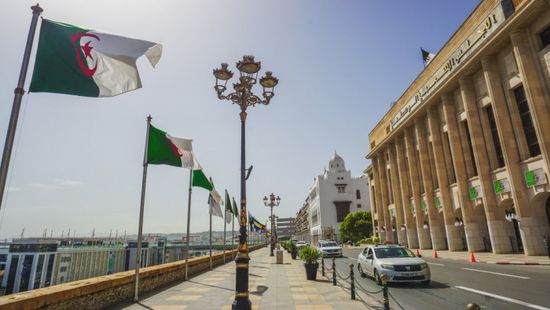 البرلمان الجزائري يصادق بالإجماع على قانون يُجرّم الاستعمار الفرنسي