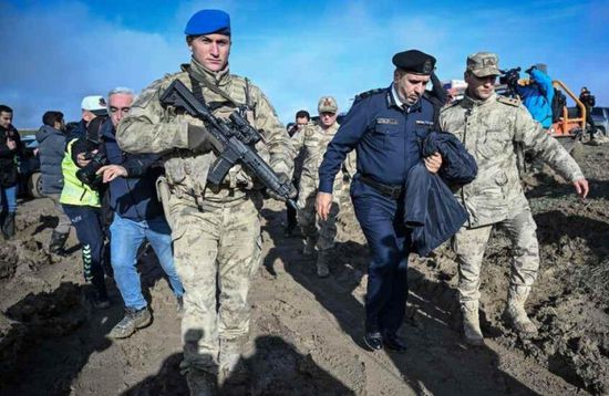 وفد ليبي يبدأ معاينة حطام طائرة رئيس الأركان محمد الحداد