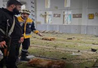 خمسة قتلى جراء انفجار داخل مسجد في حي علوي في وسط سوريا