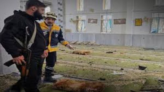 خمسة قتلى جراء انفجار داخل مسجد في حي علوي في وسط سوريا