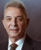 محمود حميدة يغادر المستشفى بعد وعكة صحية