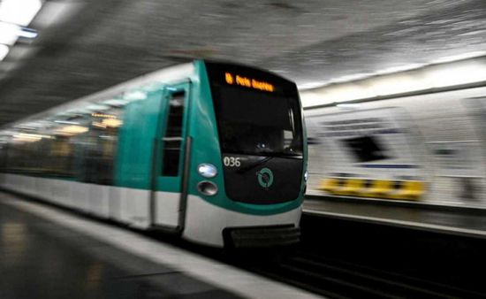 إصابة 3 نساء بجروح إثر عمليات طعن في مترو باريس