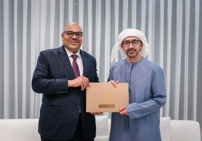 محمد بن زايد يتلقى رسالة خطية من رئيسة تنزانيا