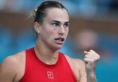 سبالينكا وكيريوس يستمتعان بتحدي "معركة الجنسين"