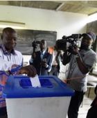 مواطنو ساحل العاج يدلون بأصواتهم في الانتخابات التشريعية