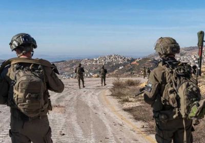 قوات إسرائيلية تستهدف تل الأحمر بريف القنيطرة السوري