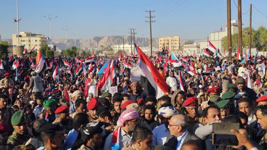 التفويض الشعبي الجنوبي.. تجديد العهد لقيادة المجلس الانتقالي ومسار استعادة الدولة