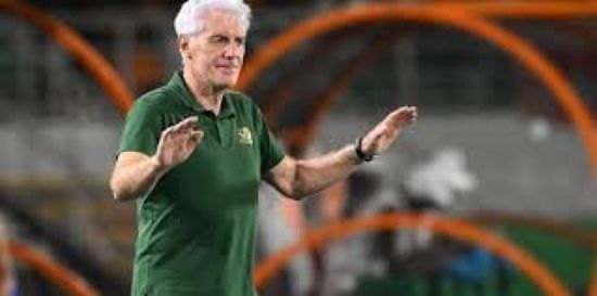 مدرب جنوب أفريقيا يفتقر للشعور بأجواء كأس الأمم في المغرب