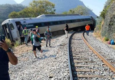 المكسيك.. خروج قطار عن مساره في ولاية واهاكا