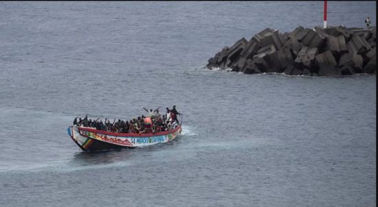 اليونان تنقذ 108 مهاجرين جنوب بجافدوس