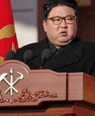 كيم يشرف على تجربتين لإطلاق صاروخي كروز