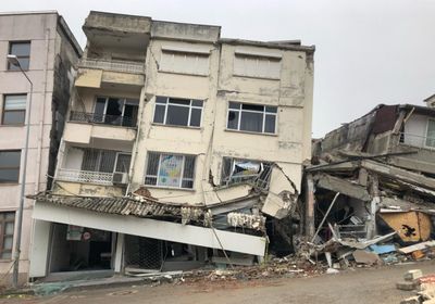 إصابات في زلزال ضرب بيرو