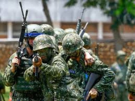 الجيش التايواني يعلن نشر قوات ردا على المناورات الصينية