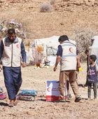 هلال الإمارات يدشن حملة "كسوة الشتاء" في أنحاء شبوة