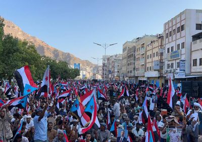 مليونية المكلا.. حضرموت تجدد عهدها مع القيادة الجنوبية لمواصلة مسار التحرر