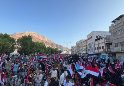 حضرموت تجدد العهد وتصطف خلف القيادة الجنوبية