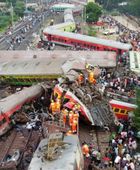 إصابة أكثر من 100 في حادث تصادم قطارين في الهند