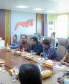 محافظ عدن يوجه بتكثيف العمل الميداني لتعزيز الرقابة