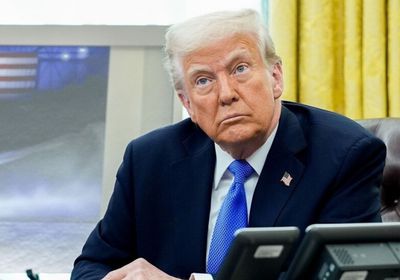 قاضية اتحادية تمنع ترامب من ترحيل آلاف المهاجرين