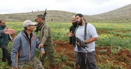 مستوطنون يهاجمون مزرعة غرب نابلس