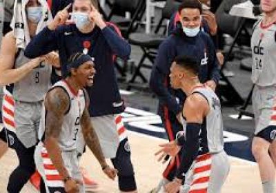 ماكولوم يسجل قبل 1.2 ثانية ليقود ويزاردز لتجاوز باكس في دوري السلة الأمريكي