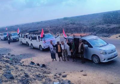 موكب جماهيري يتحرك من أحور نحو العاصمة عدن