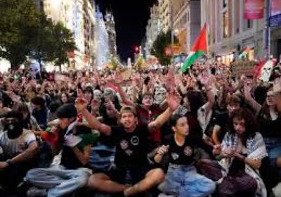 الآلاف يشاركون في تظاهرة دعمًا لغزة في إسطنبول