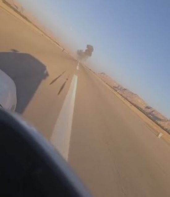 الطيران السعودي يقصف مطار سيئون في حضرموت