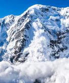 مصرع شخصين في انهيارات جليدية بجبال الألب