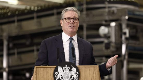 ستارمر: مادورو رئيس غير شرعي