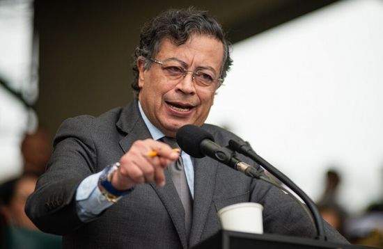 ترامب يحذر رئيس كولومبيا بسيناريو فنزويلا