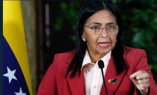 الجيش الفنزويلي يعترف بنائبة مادورو رئيسة للبلاد