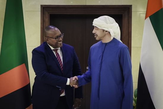 وزير الخارجية الإماراتي يستقبل نظيره الزامبي في أبوظبي