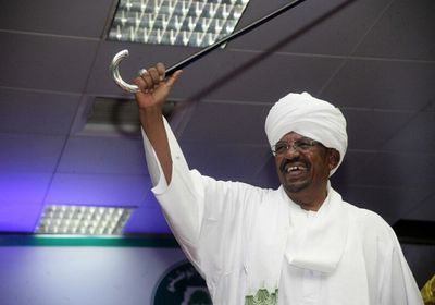 زوجة الرئيس السوداني السابق عمر البشير تكشف حقيقة وفاته