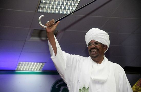 زوجة الرئيس السوداني السابق عمر البشير تكشف حقيقة وفاته