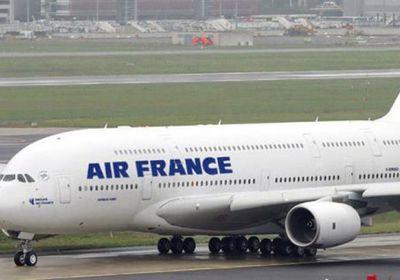 الطقس السيئ يجبر "كيه.إل.إم" على إلغاء 124 رحلة في سخيبول