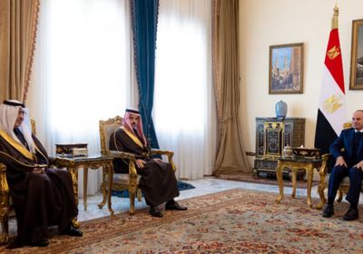 الرئيس المصري يستقبل وزير الخارجية السعودي في قصر الاتحادية